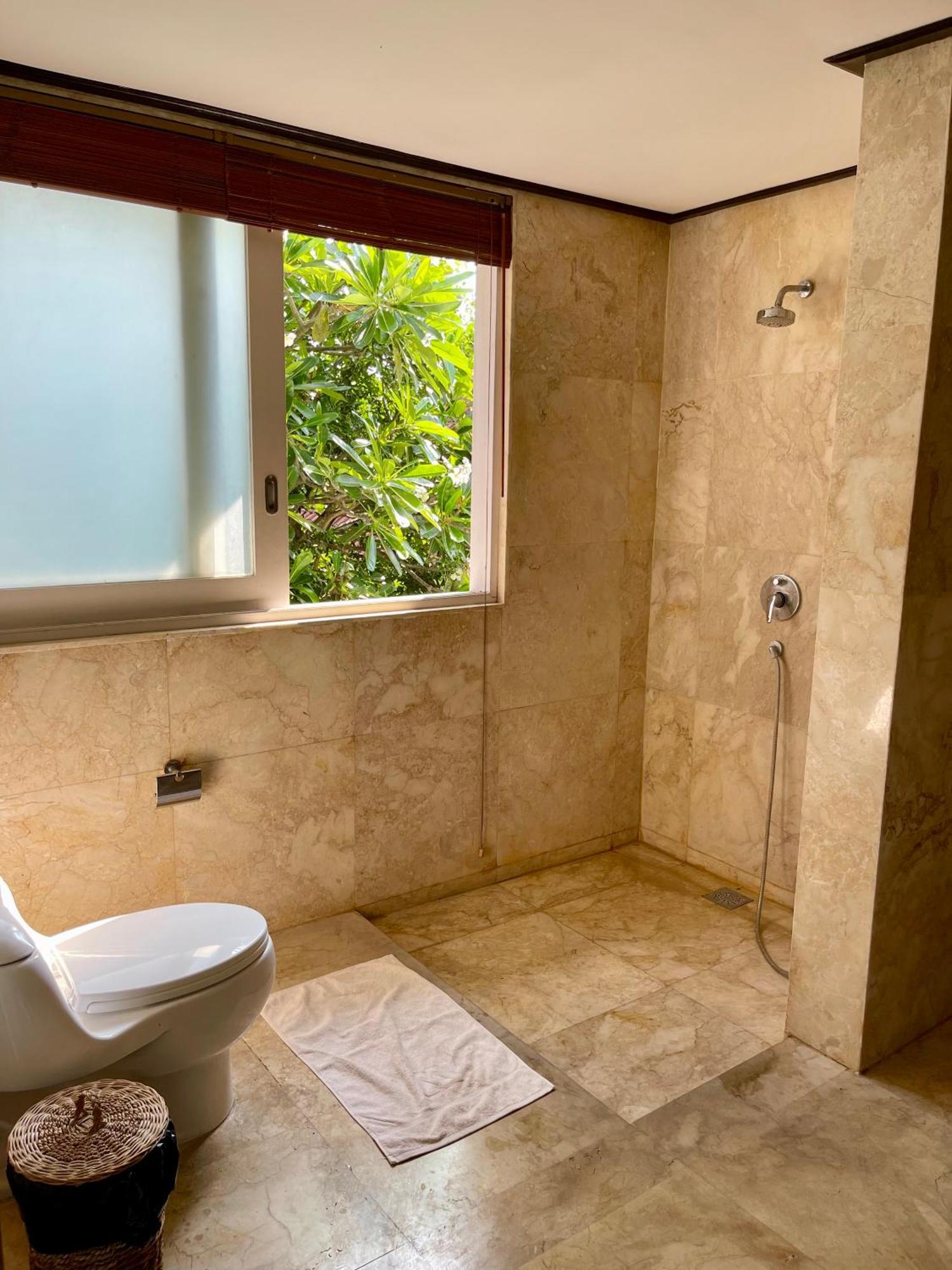Private Suite In A Kids Friendly Big Shared Villa In Canggu Экстерьер фото