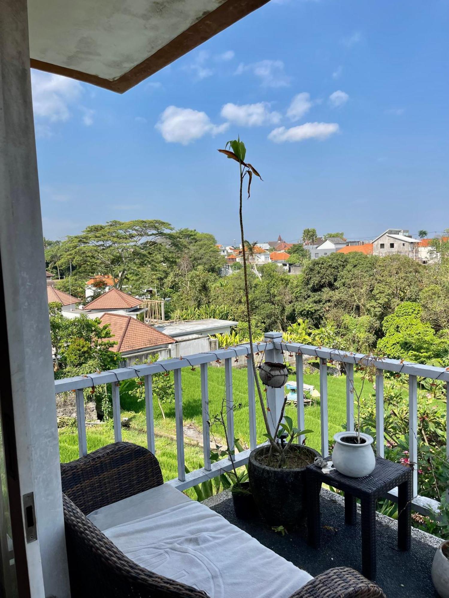 Private Suite In A Kids Friendly Big Shared Villa In Canggu Экстерьер фото